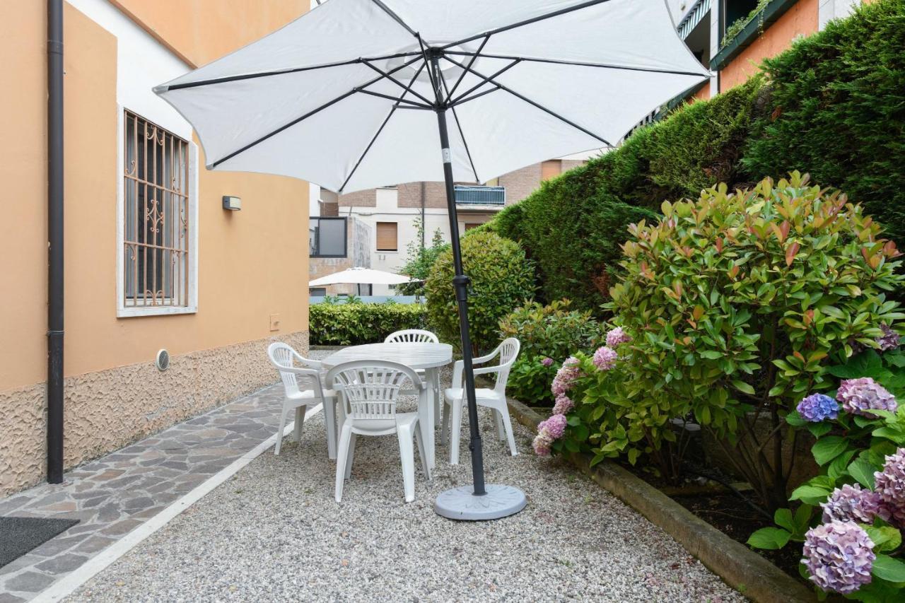 Garden Apartment Бардоліно Екстер'єр фото